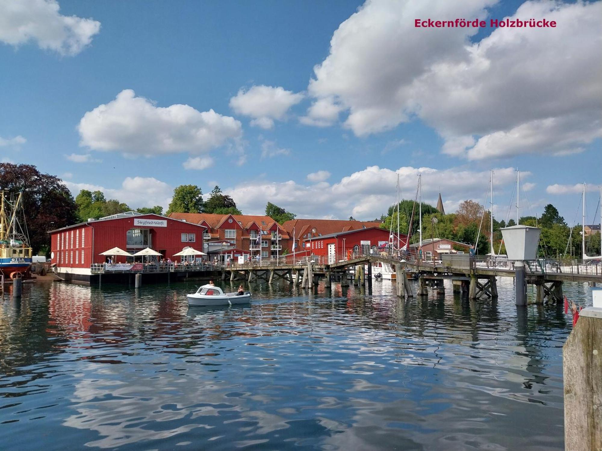 Ohm Apartment Holtsee Bagian luar foto